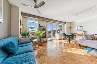 The Blue Building unit 5F, Bronx, NY 10463 - photo 2