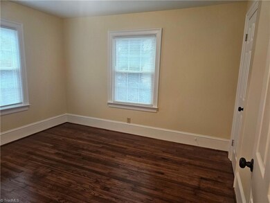 3937 Waddill St, Winston Salem, NC 27105 - photo 4