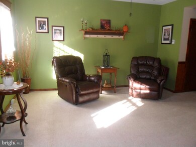 700 N Warren St, Orwigsburg, PA 17961 - photo 6