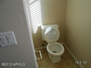 bath2 toilet
