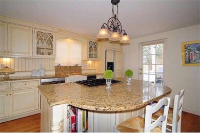 28 Emerson Rd, Wellesley Hills, MA 02481 - photo 4