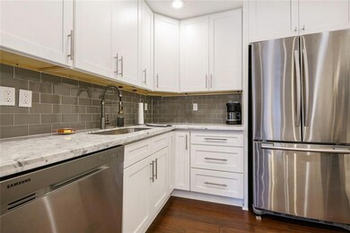 SS under mount sink with pull down single handle f