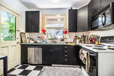 518 N Division St, Ann Arbor, MI 48104 - photo 7