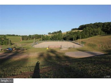 88 Arrow Rd, New Ringgold, PA 17960 - photo 4