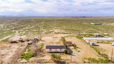 10240 E Avenue f8, Lancaster, CA 93535 - photo 2