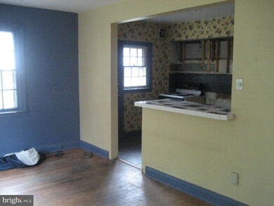 3708 Monterey Rd, Baltimore, MD 21218 - photo 5