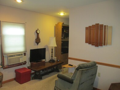 1424 Short Ave, Scranton, PA 18508 - photo 7
