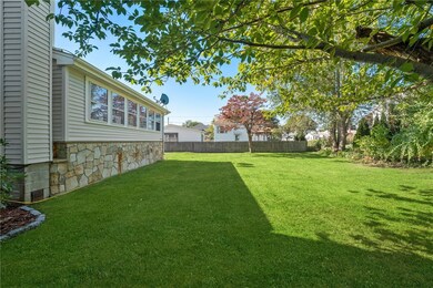 17 Elder Ave, Riverside, RI 02915 - photo 5