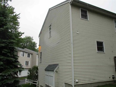 628 Hackett Hill Rd unit A001, Manchester, NH 03102 - photo 4