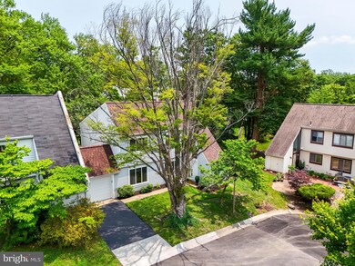 1496 Roundleaf Ct, Reston, VA 20190 - photo 3