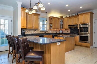 121 Red Maple-Kitchen2