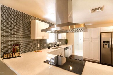 04 - Kitchen