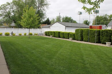1505 2nd Avenue 017