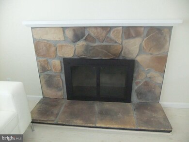 151 Penns Grant Dr, Morrisville, PA 19067 - photo 7