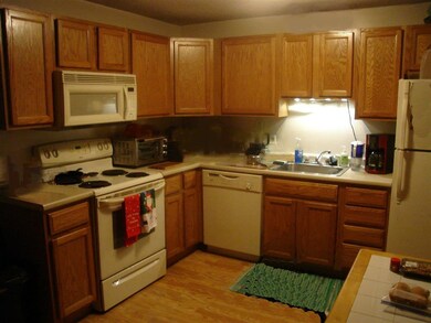 145 Lita Ln, Newmarket, NH 03857 - photo 4