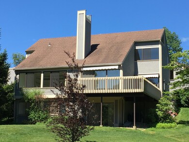 103 W Lyon Farm Dr, Greenwich, CT 06831 - photo 3