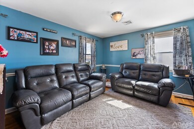 13 Hagaman St, Port Reading, NJ 07064 - photo 6