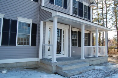 9 Crab Tree Ct unit 26, MerriMacK, NH 03054 - photo 3