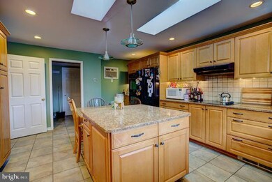 269 Bloom St, Bloomsburg, PA 17815 - photo 6