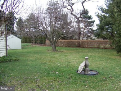 126 Maple Dr, Morgantown, PA 19543 - photo 6