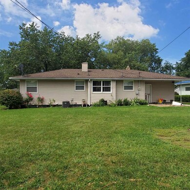 2440 Chippewa Dr, Elkhart, IN 46517 - photo 6