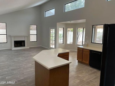 1047 W Lakeridge Dr, Gilbert, AZ 85233 - photo 3