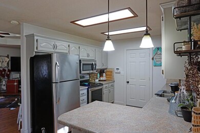 Daniels kitchen