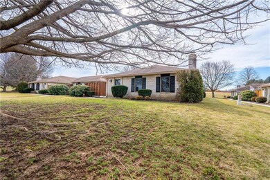 2859 Rolling Green Place, Macungie, PA 18062 - photo 3