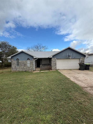 209 W Park St, Tecumseh, OK 74873 - photo 2