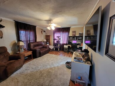 446 S Tulip St, McPherson, KS 67460 - photo 2