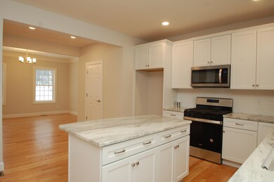 38 Bancroft Rd unit 78-4, Londonderry, NH 03053 - photo 3