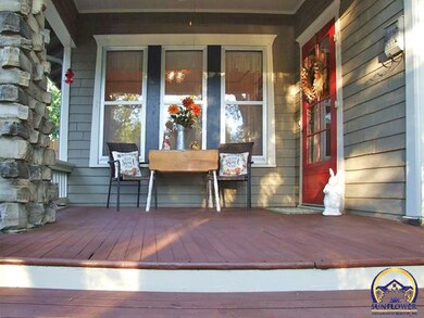 223 SW Elmwood Ave, Topeka, KS 66606 - photo 2