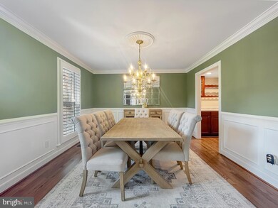 15478 Waters Creek Dr, Centreville, VA 20120 - photo 7