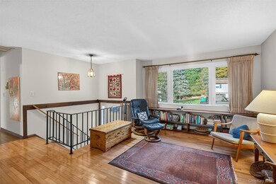 102 Sutton Park Rd, Poughkeepsie, NY 12603 - photo 4