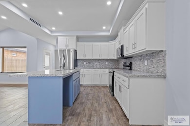 1205 Escondido Ln E, Harlingen, TX 78550 - photo 6