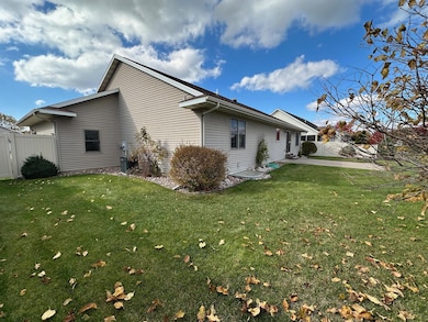 1545 Birka Ln, Onalaska, WI 54650 - photo 3