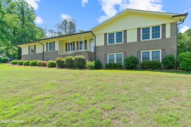 148 Crestwood-1183
