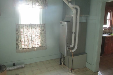 966 Judy Ave, Bridgeport, IL 62417 - photo 6