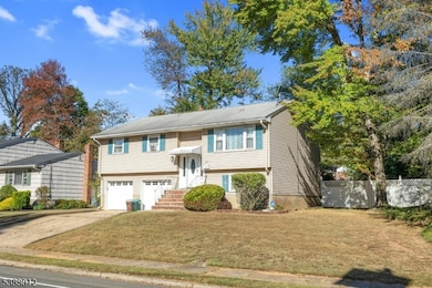 668 Warfield Rd, North Plainfield, NJ 07063 - photo 3