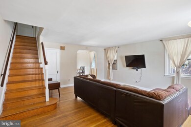 1233 E 13th St, Crum Lynne, PA 19022 - photo 5