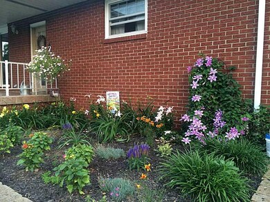 2665 Shelly Dr, Indiana, PA 15701 - photo 3