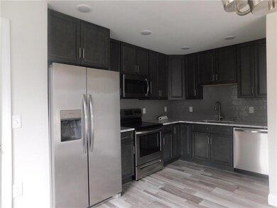 233 S Saint Cloud St unit 2, Allentown, PA 18104 - photo 5