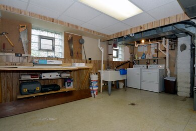 1375 Campbell Ave, Des Plaines, IL 60016 - photo 7