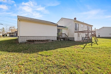 25 Quequechan Rd, Taunton, MA 02780 - photo 3