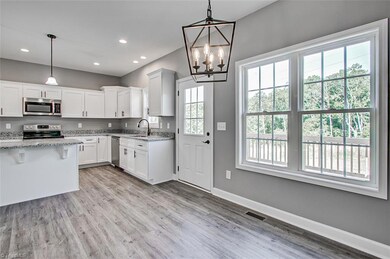 572 Northampton Dr, Asheboro, NC 27205 - photo 7