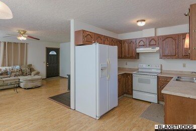0106-Kitchen (1 of 5)