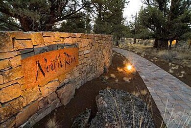 3404 NW Greenleaf Way, Bend, OR 97701 - photo 5