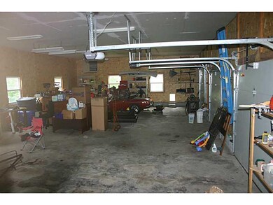 1407 W Us Highway 52, Fountaintown, IN 46130 - photo 7