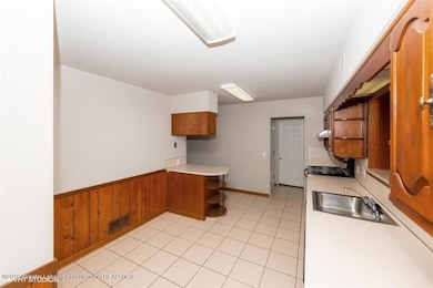 KITCHEN (2)