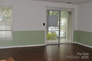 9601 Vinca Cir, Charlotte, NC 28213 - photo 4